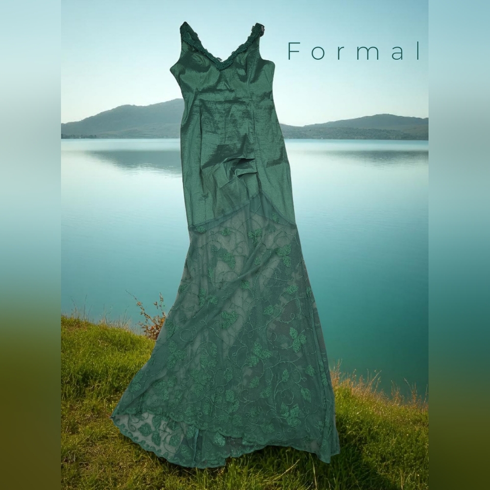 DC COMIC GOTHAM KNIGHTS Bombshells POISON IVY FORMAL GOWN DRESS BATMAN junior L